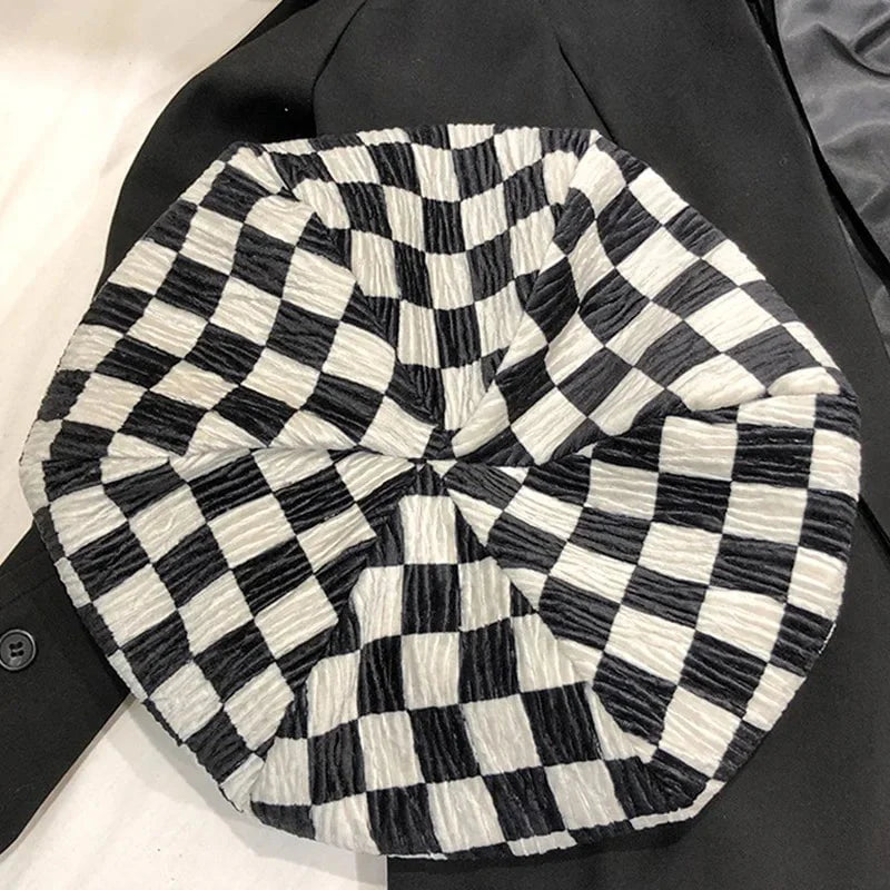 Checkered beret for women