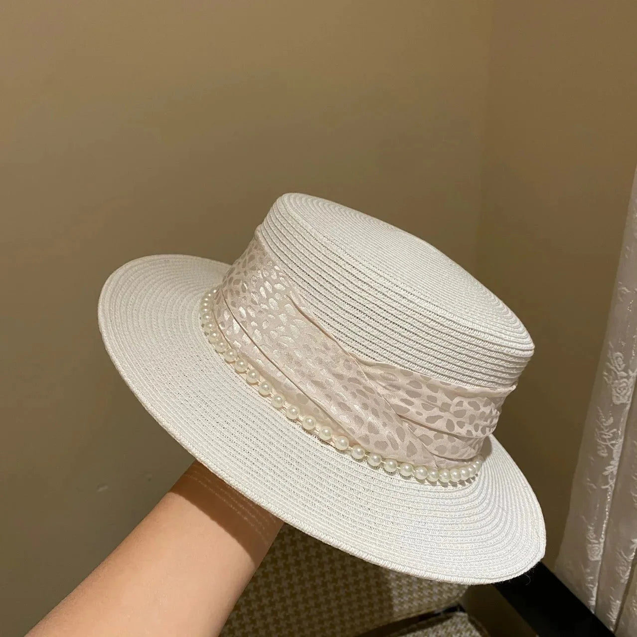 Beach straw hat with wide ribbon