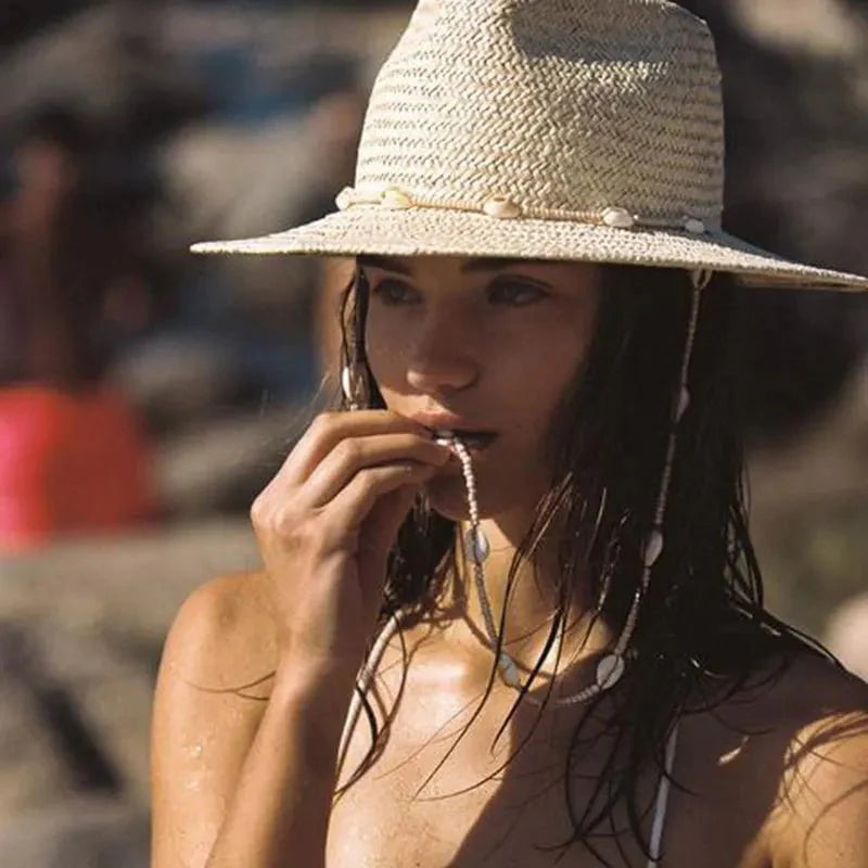 Straw hat with drawstring