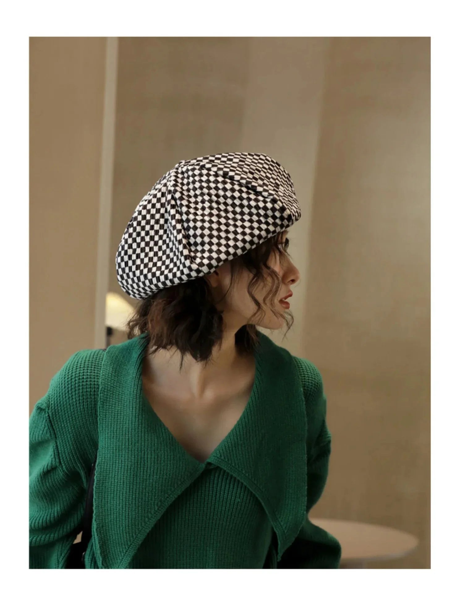 Checkered beret for women