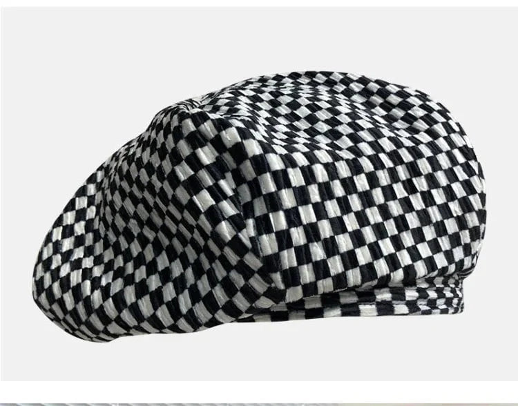 Checkered beret for women