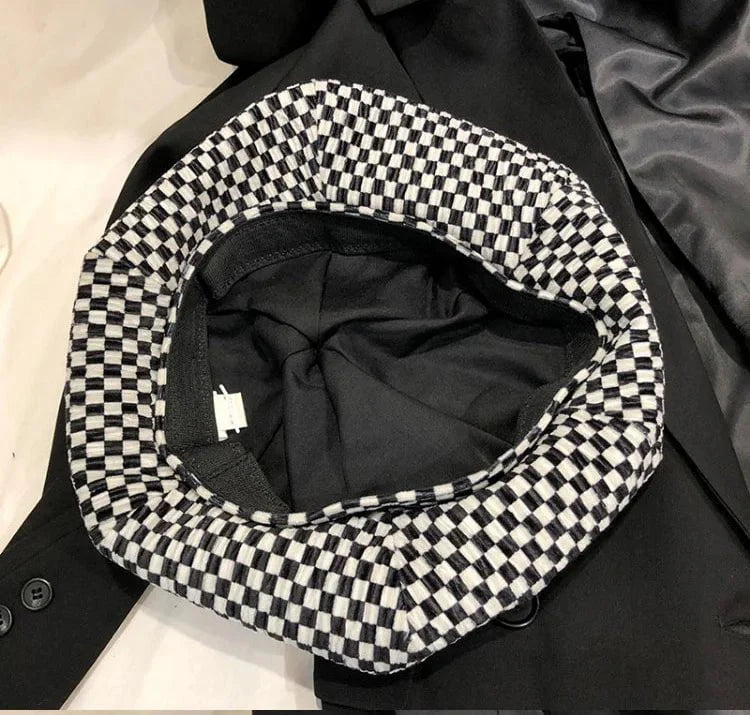 Checkered beret for women