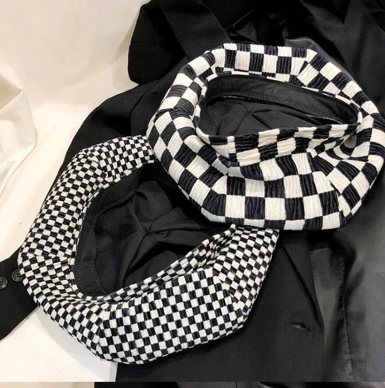 Checkered beret for women