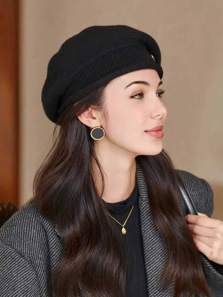 Women's winter wool beret