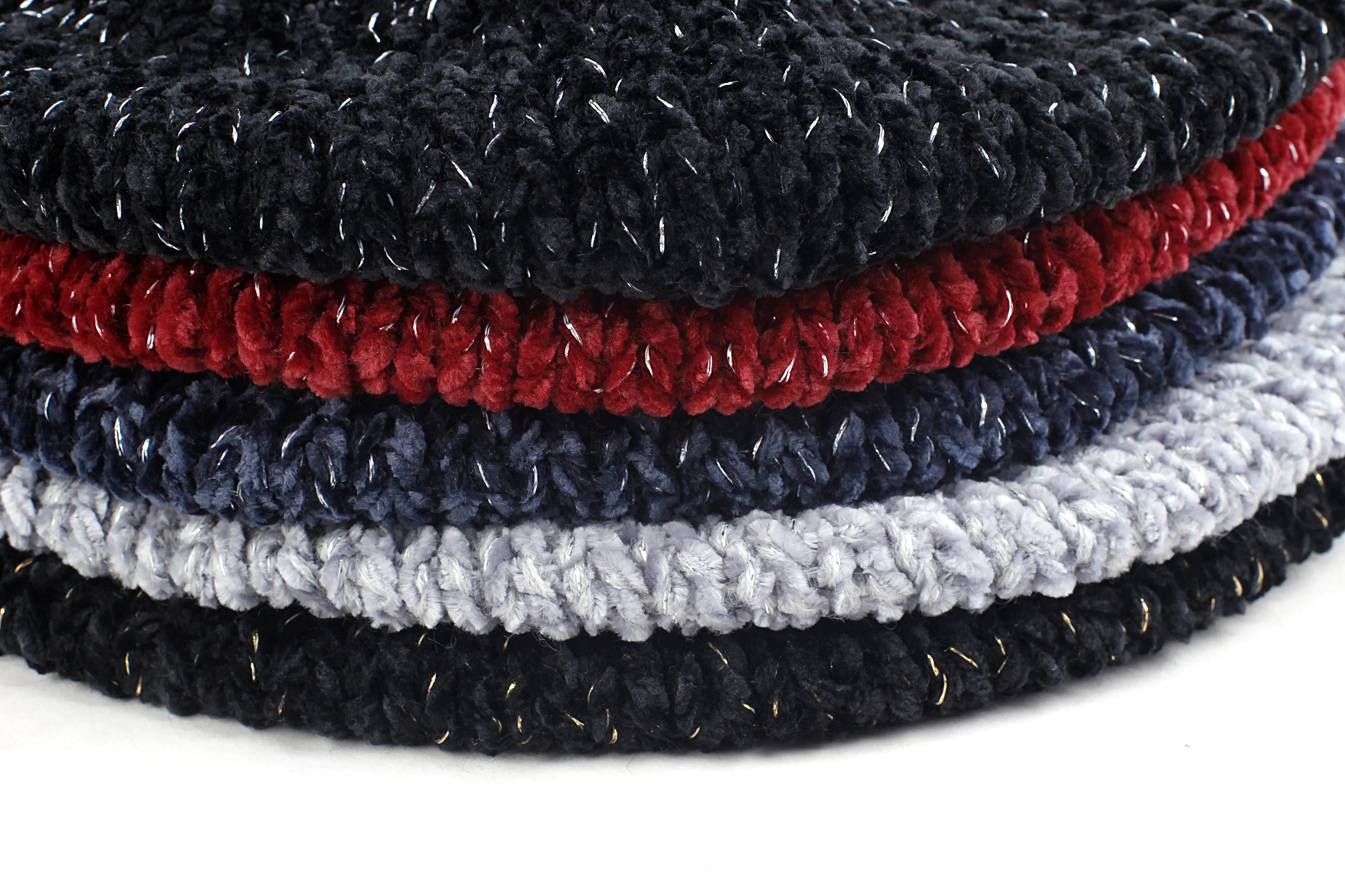 Warm beret for women