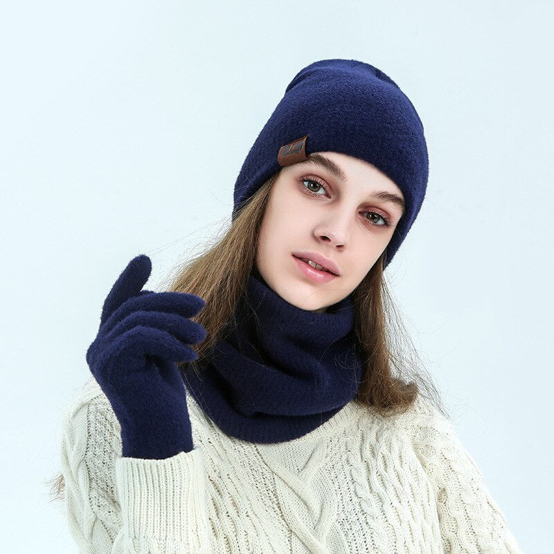 Soft wool hat and scarf set