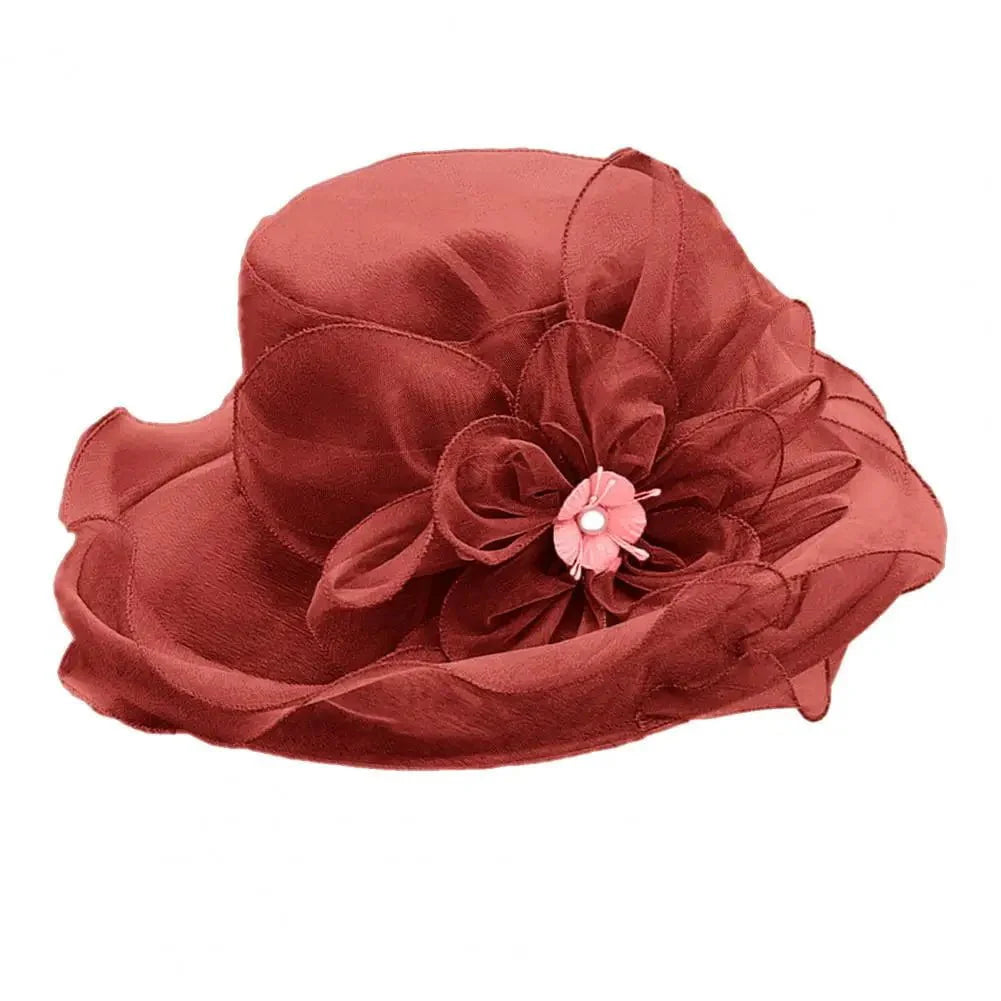 Discreet women's hat