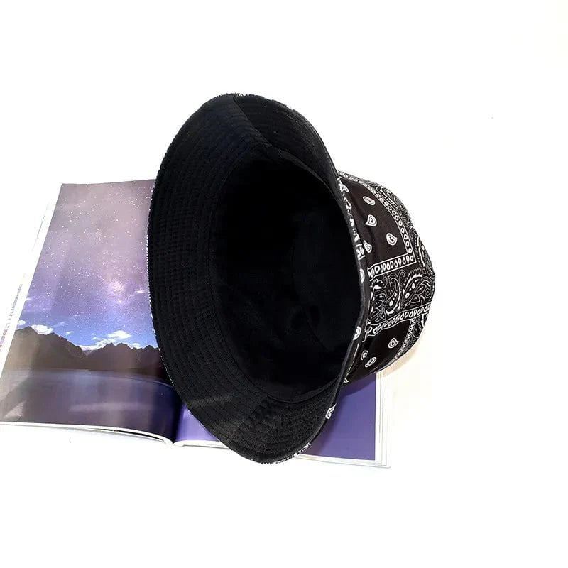 Elegant bob hat