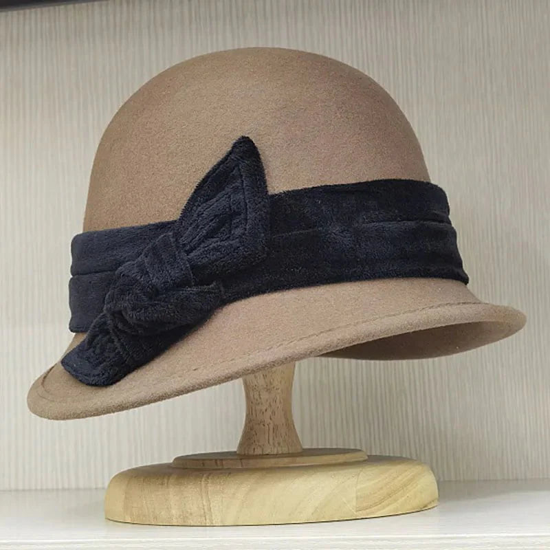 Women's cloche hat year 20