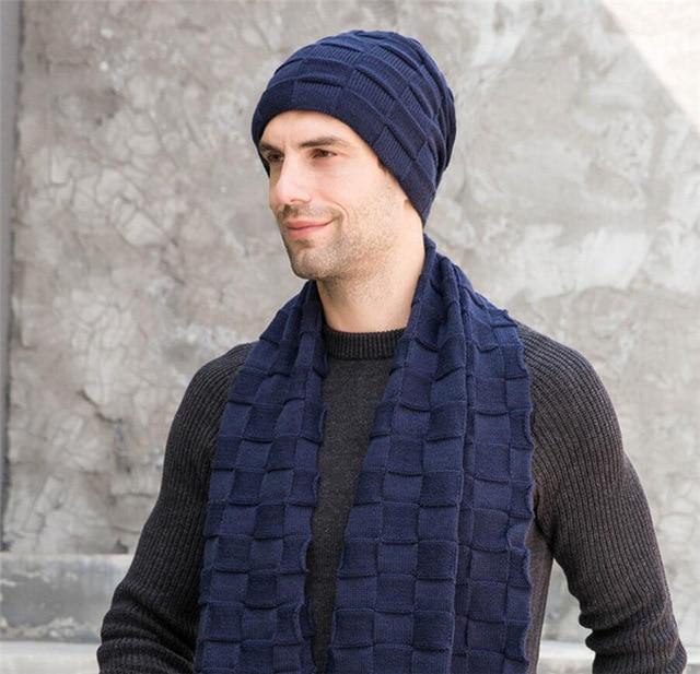 Beanie, scarf and tactile gloves