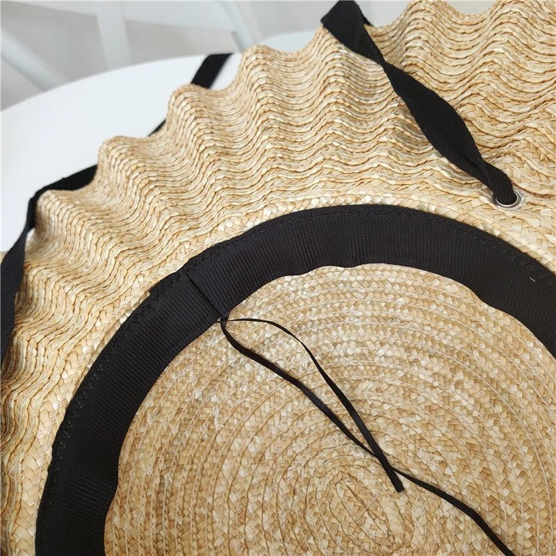Straw hat with corrugated brim