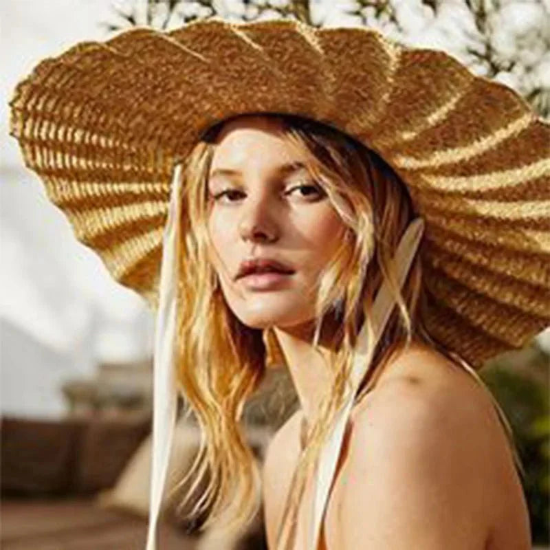 Straw hat with corrugated brim