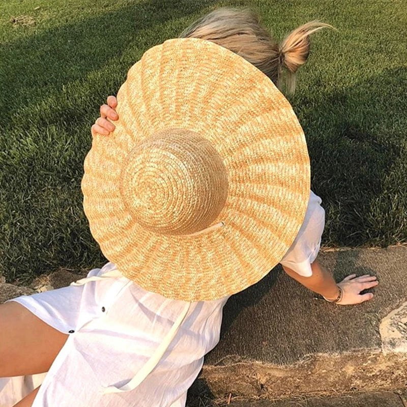 Straw hat with corrugated brim