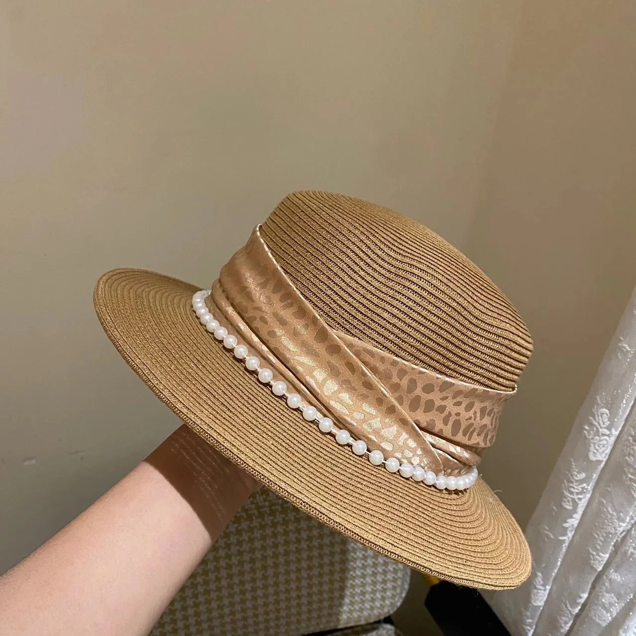Beach straw hat with wide ribbon