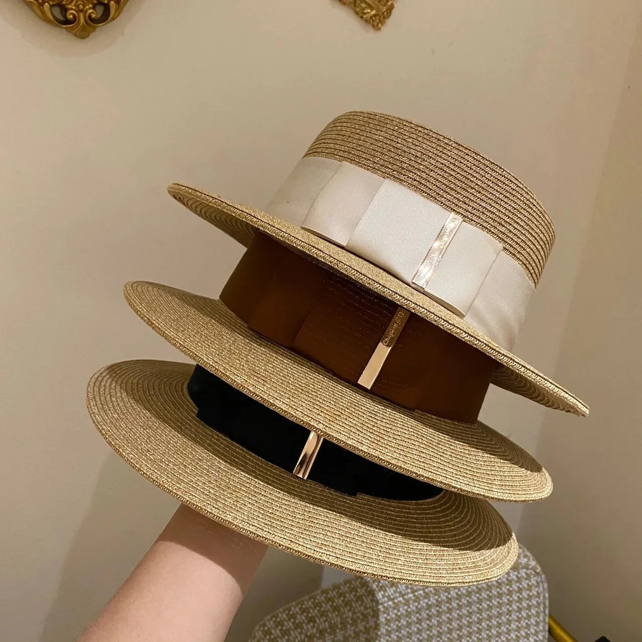 Beach straw hat with wide ribbon