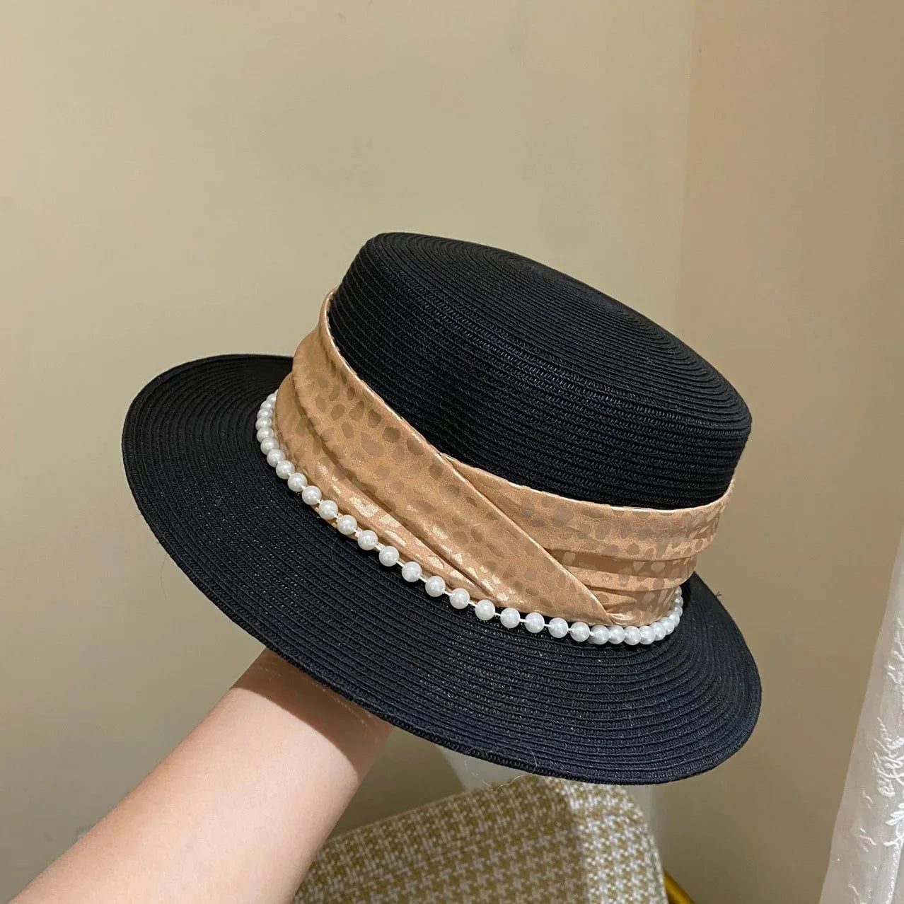 Beach straw hat with wide ribbon