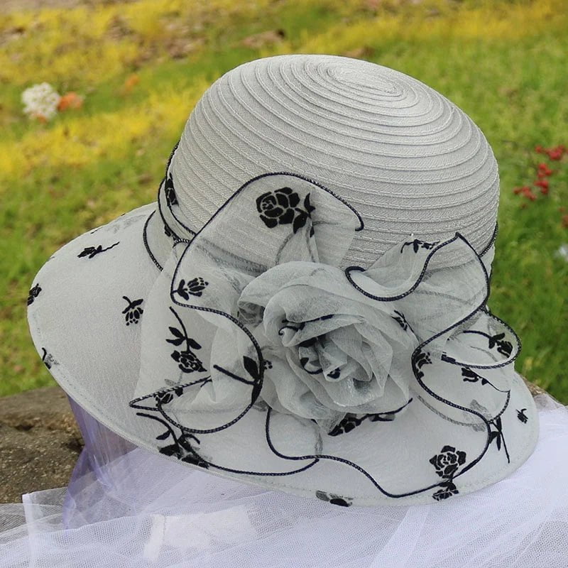 Distinguished women's hat