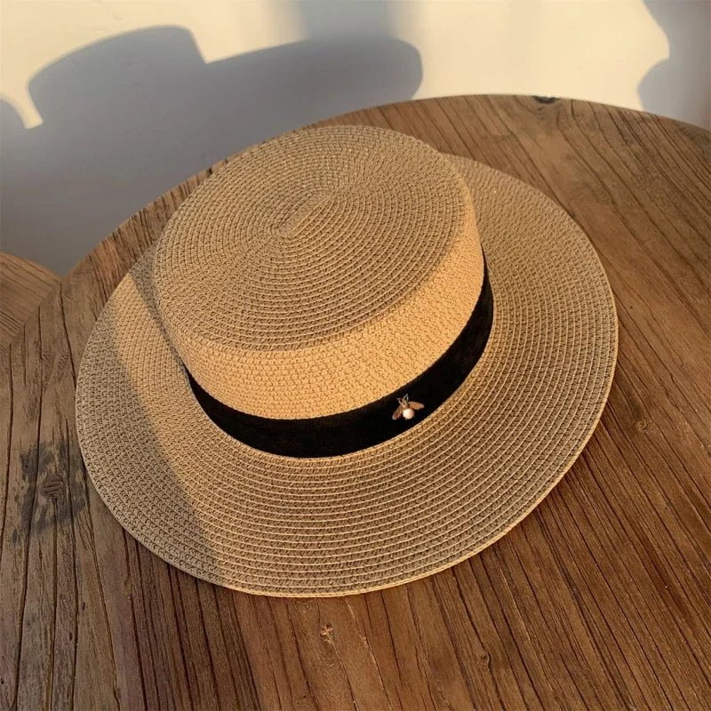 Round straw hats with flat brim