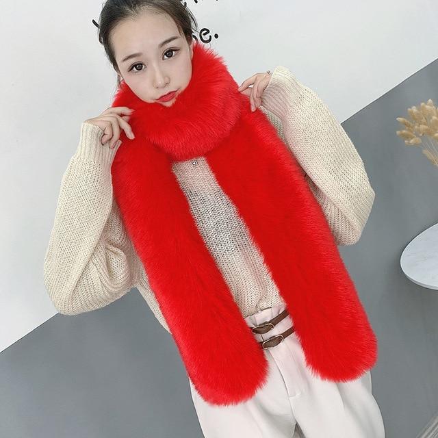 Women's faux fur scarf