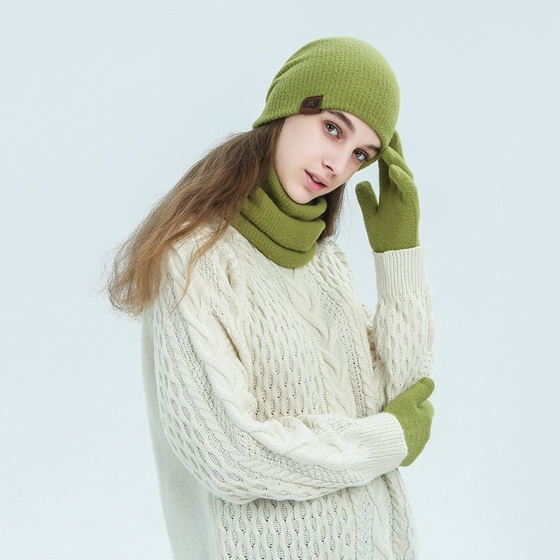 Soft wool hat and scarf set