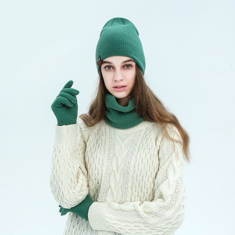 Soft wool hat and scarf set