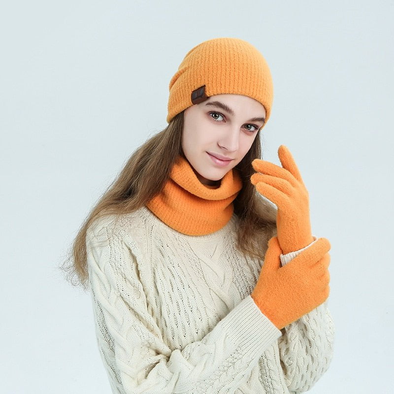 Soft wool hat and scarf set