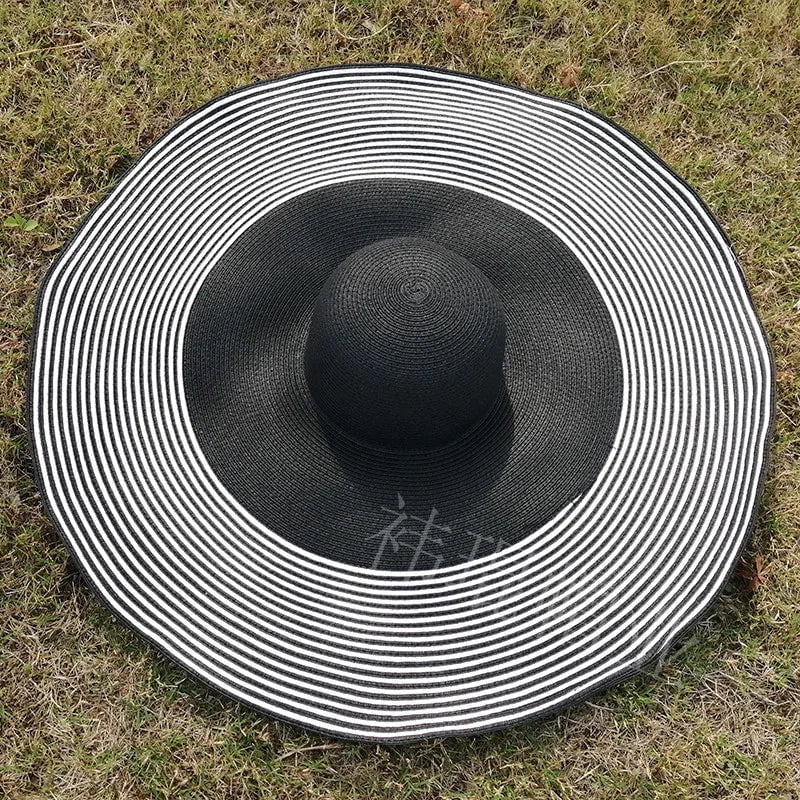 Large straw hat