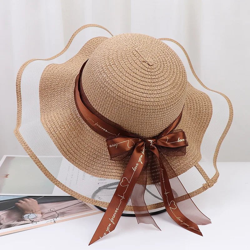Wavy straw hat