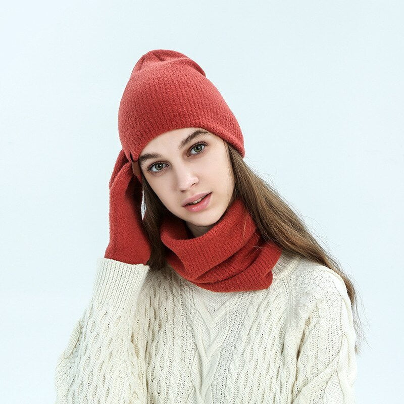 Soft wool hat and scarf set