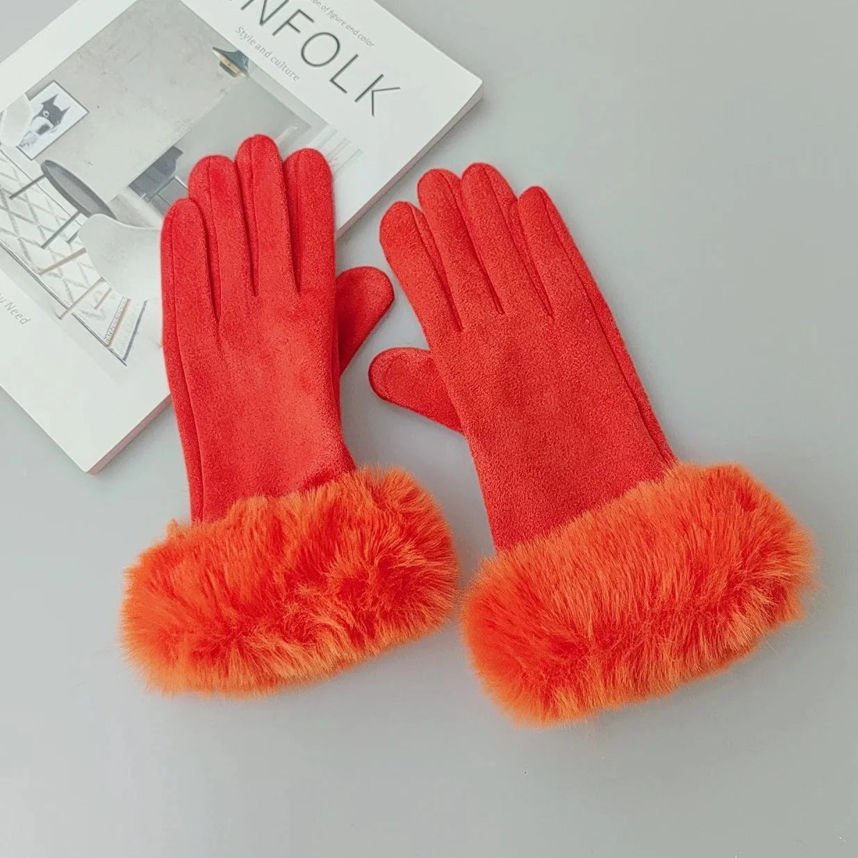 Thick velvet gloves
