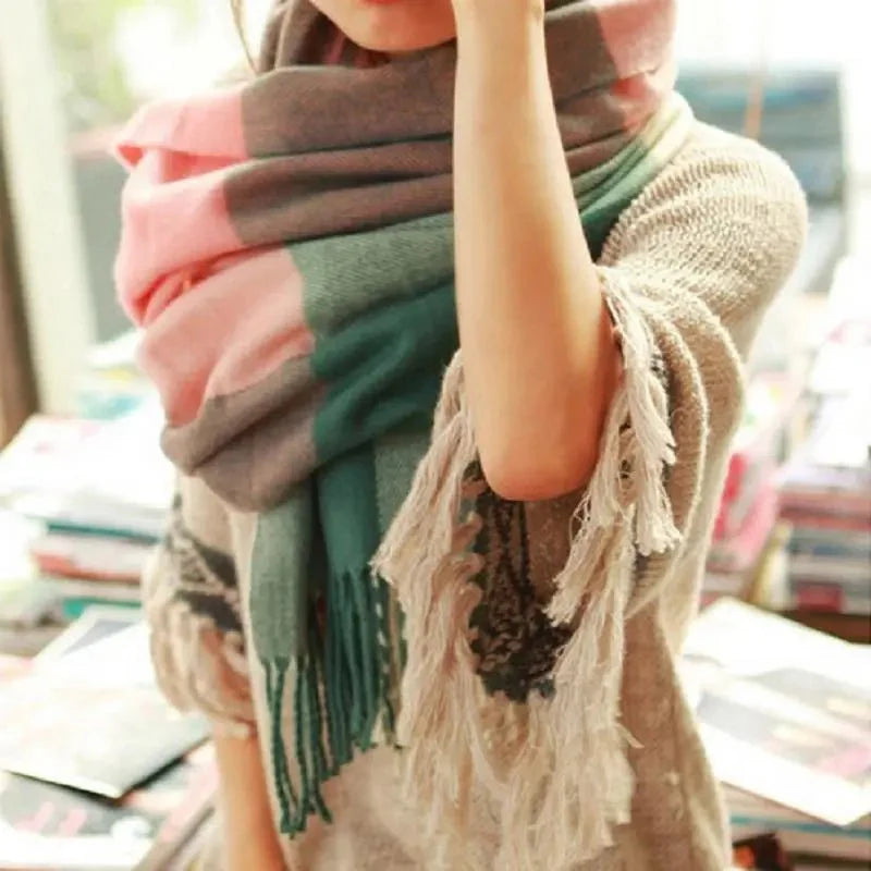 Women's cashmere scarf