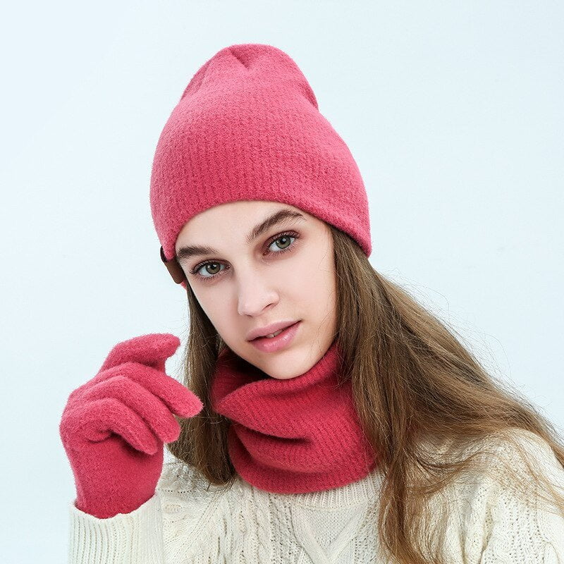 Soft wool hat and scarf set