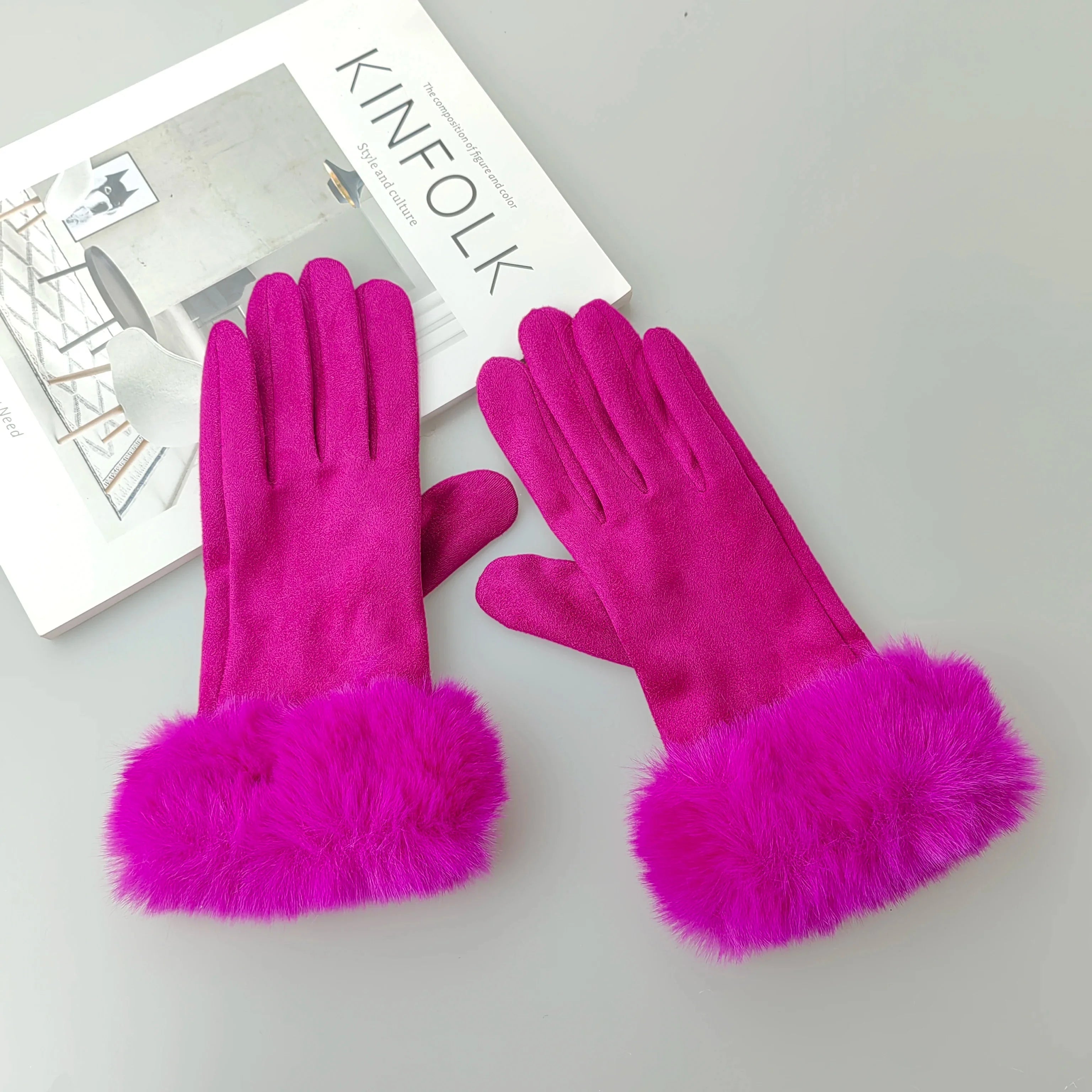 Thick velvet gloves
