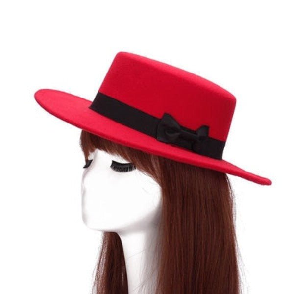 Wide-brimmed woollen hat