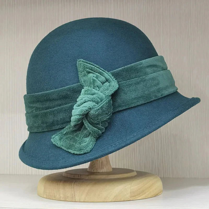 Women's cloche hat year 20