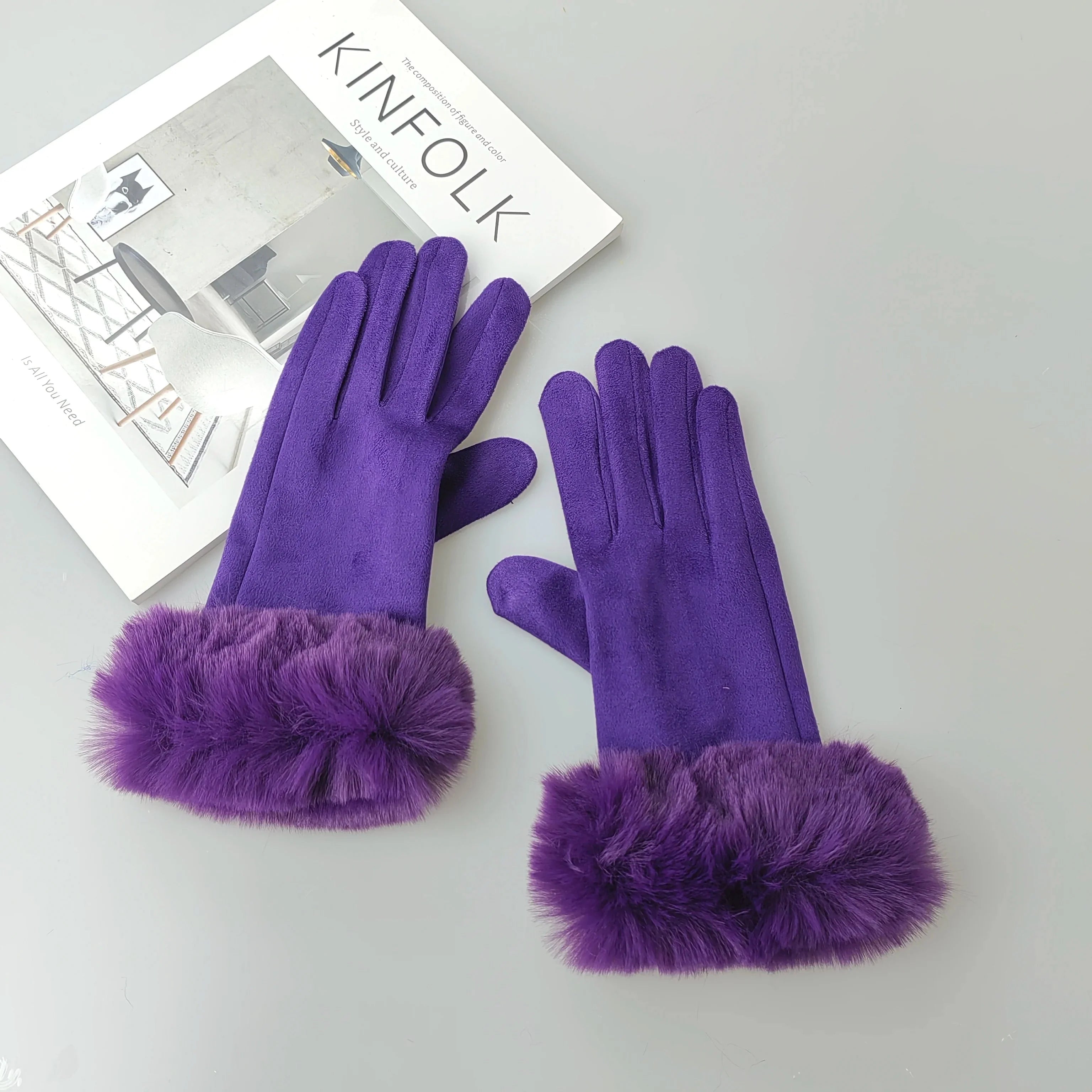 Thick velvet gloves