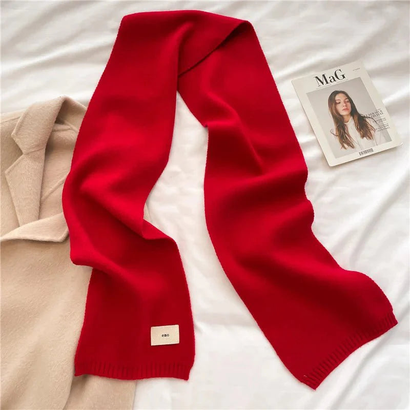 Plain scarf in wool yarn