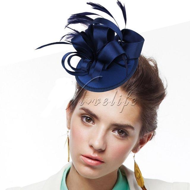 Fascinator hat with clip